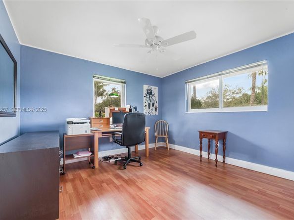 8700 SW 159th St, Palmetto Bay FL 33157