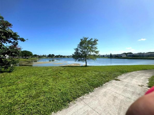 3453 NW 44th St 107, Oakland Park FL 33309