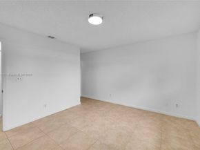 3453 NW 44th St 107, Oakland Park FL 33309