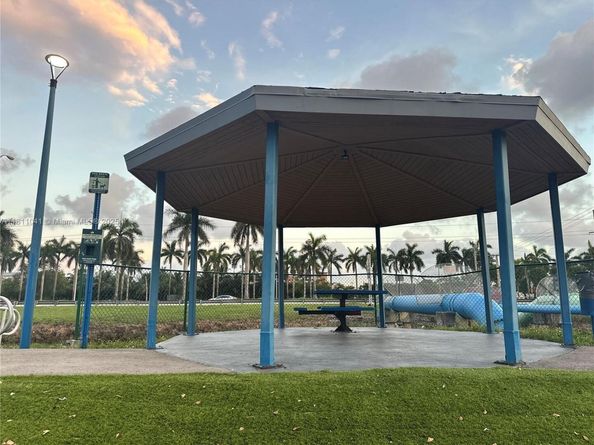 550 SW 115th Ave 807D, Sweetwater FL 33174