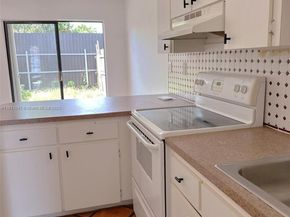 550 SW 115th Ave 807D, Sweetwater FL 33174