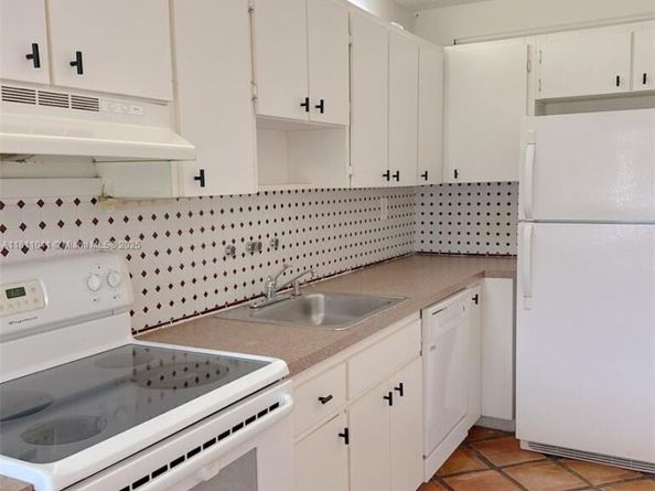 550 SW 115th Ave 807D, Sweetwater FL 33174