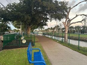 550 SW 115th Ave 807D, Sweetwater FL 33174