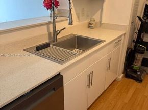 1919 Van Buren St 516A, Hollywood FL 33020