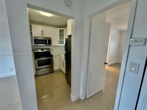241 SE 9th Ave 207, Pompano Beach FL 33060