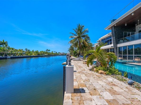 300 Royal Plaza Dr, Fort Lauderdale FL 33301