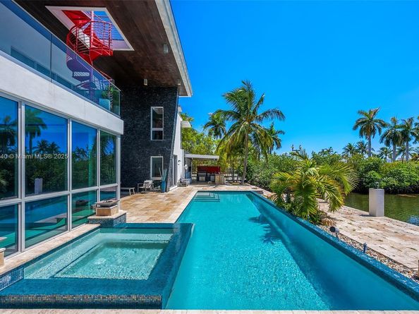300 Royal Plaza Dr, Fort Lauderdale FL 33301