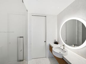 100 S Pointe Dr 3803, Miami Beach FL 33139