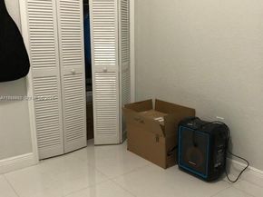 27 NE 13th Ave 4, Homestead FL 33033