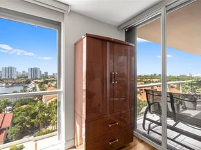 3598 Yacht Club Dr 1003, Aventura FL 33180