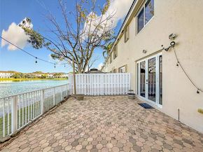 1013 NE 42nd Ave, Homestead FL 33033