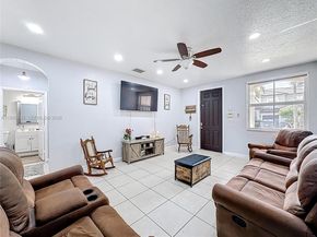 1013 NE 42nd Ave, Homestead FL 33033