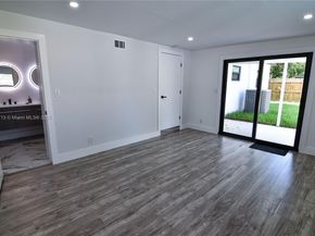 413 SW 22nd Ter, Fort Lauderdale FL 33312