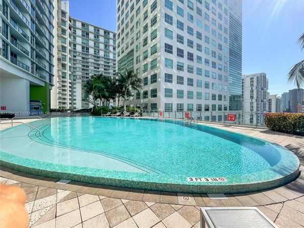 185 SW 7th St 4209, Miami FL 33130