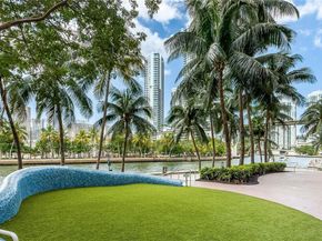 185 SW 7th St 4209, Miami FL 33130