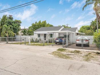 4590 E 9th Court