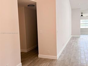 5284 Tiffany Anne Cir, West Palm Beach FL 33417
