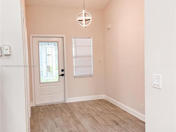 5284 Tiffany Anne Cir, West Palm Beach FL 33417