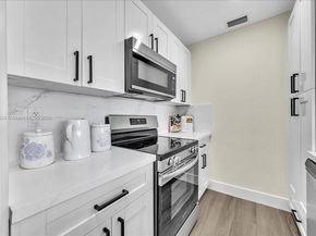3381 NW 210th Ter, Miami Gardens FL 33056