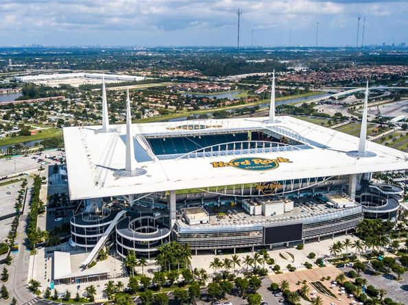 3381 NW 210th Ter, Miami Gardens FL 33056