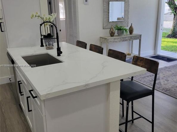 3381 NW 210th Ter, Miami Gardens FL 33056