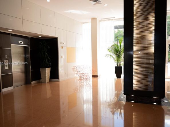 2775 NE 187th St PH24, Aventura FL 33180