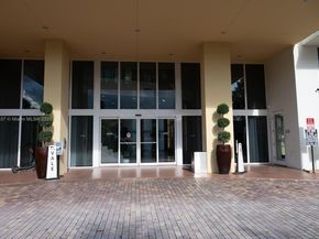 2775 NE 187th St PH24, Aventura FL 33180