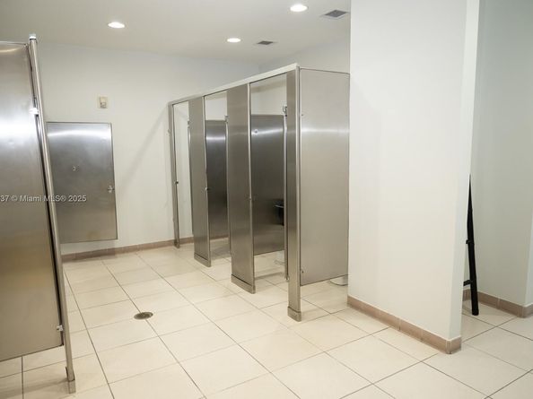2775 NE 187th St PH24, Aventura FL 33180