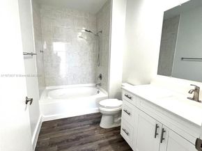 2775 NE 187th St PH24, Aventura FL 33180