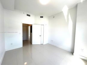 2775 NE 187th St PH24, Aventura FL 33180
