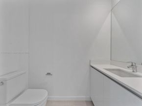 529 SW 11th St 303, Miami FL 33129