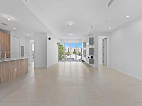 529 SW 11th St 303, Miami FL 33129