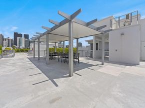 529 SW 11th St 303, Miami FL 33129