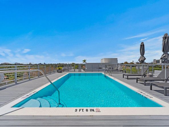 529 SW 11th St 303, Miami FL 33129