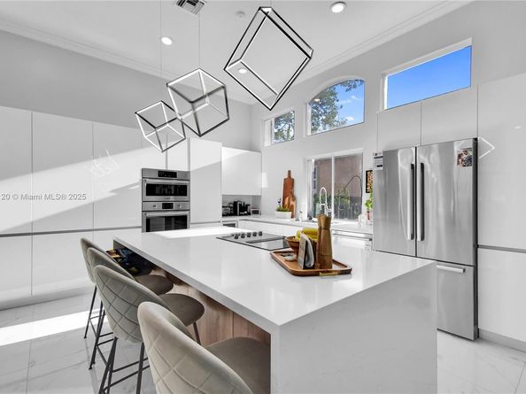 354 Mallard Rd, Weston FL 33327