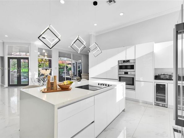 354 Mallard Rd, Weston FL 33327