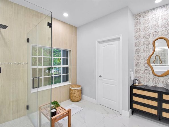 354 Mallard Rd, Weston FL 33327