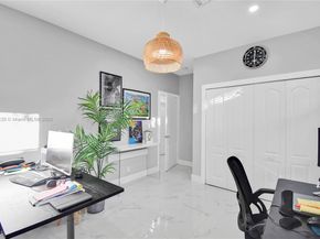 354 Mallard Rd, Weston FL 33327