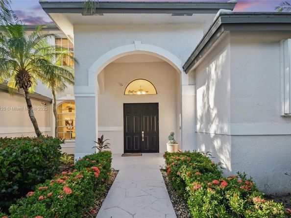 354 Mallard Rd, Weston FL 33327