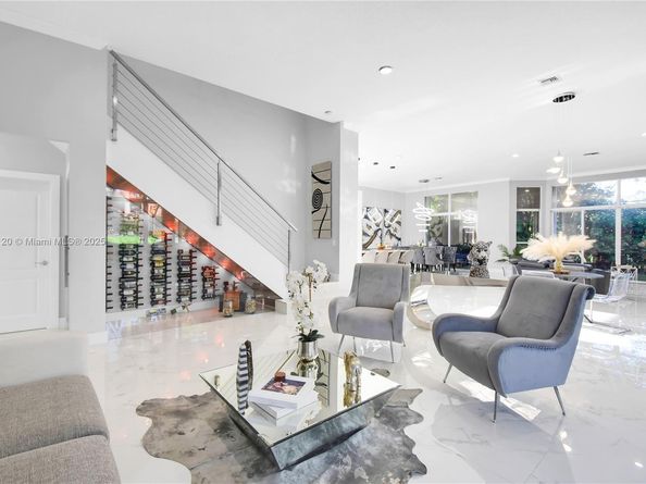 354 Mallard Rd, Weston FL 33327