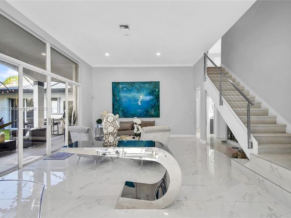 354 Mallard Rd, Weston FL 33327