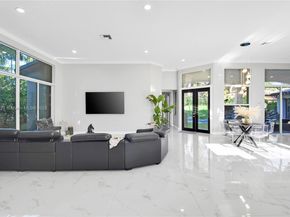 354 Mallard Rd, Weston FL 33327