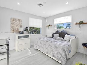 354 Mallard Rd, Weston FL 33327