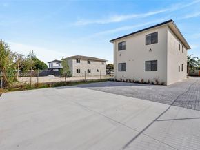 18316 SW 102 Pl, Miami FL 33157