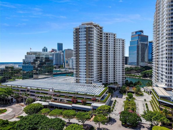 701 Brickell Key Blvd 503, Miami FL 33131