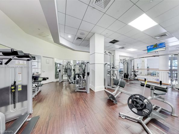 701 Brickell Key Blvd 503, Miami FL 33131
