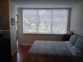 1400 St Charles Pl 201, Pembroke Pines FL 33026