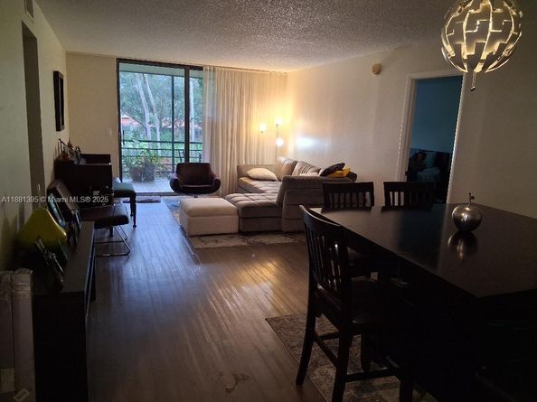 1400 St Charles Pl 201, Pembroke Pines FL 33026