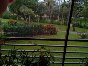 1400 St Charles Pl 201, Pembroke Pines FL 33026