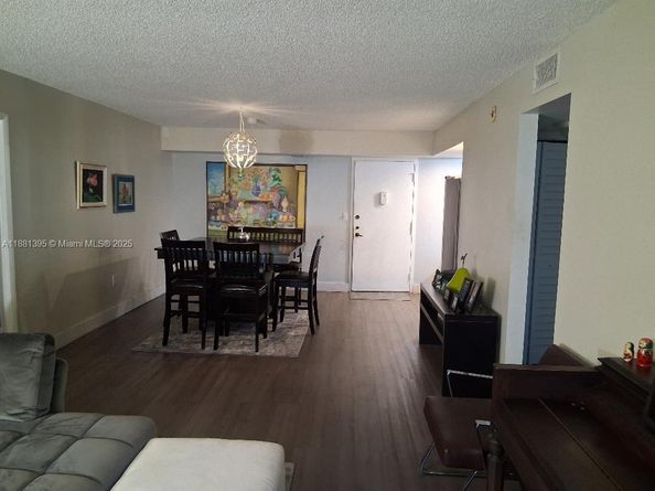 1400 St Charles Pl 201, Pembroke Pines FL 33026